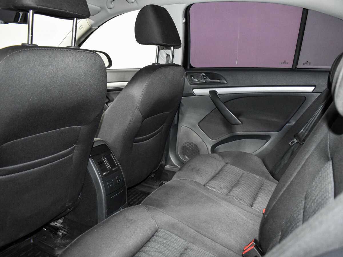 Купить Skoda Octavia с пробегом. Фото: #10