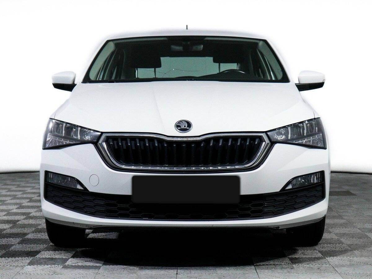 Купить Skoda Rapid с пробегом. Фото: #1