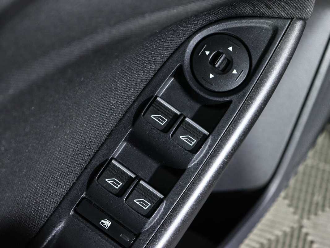 Купить Ford Focus с пробегом. Фото: #12