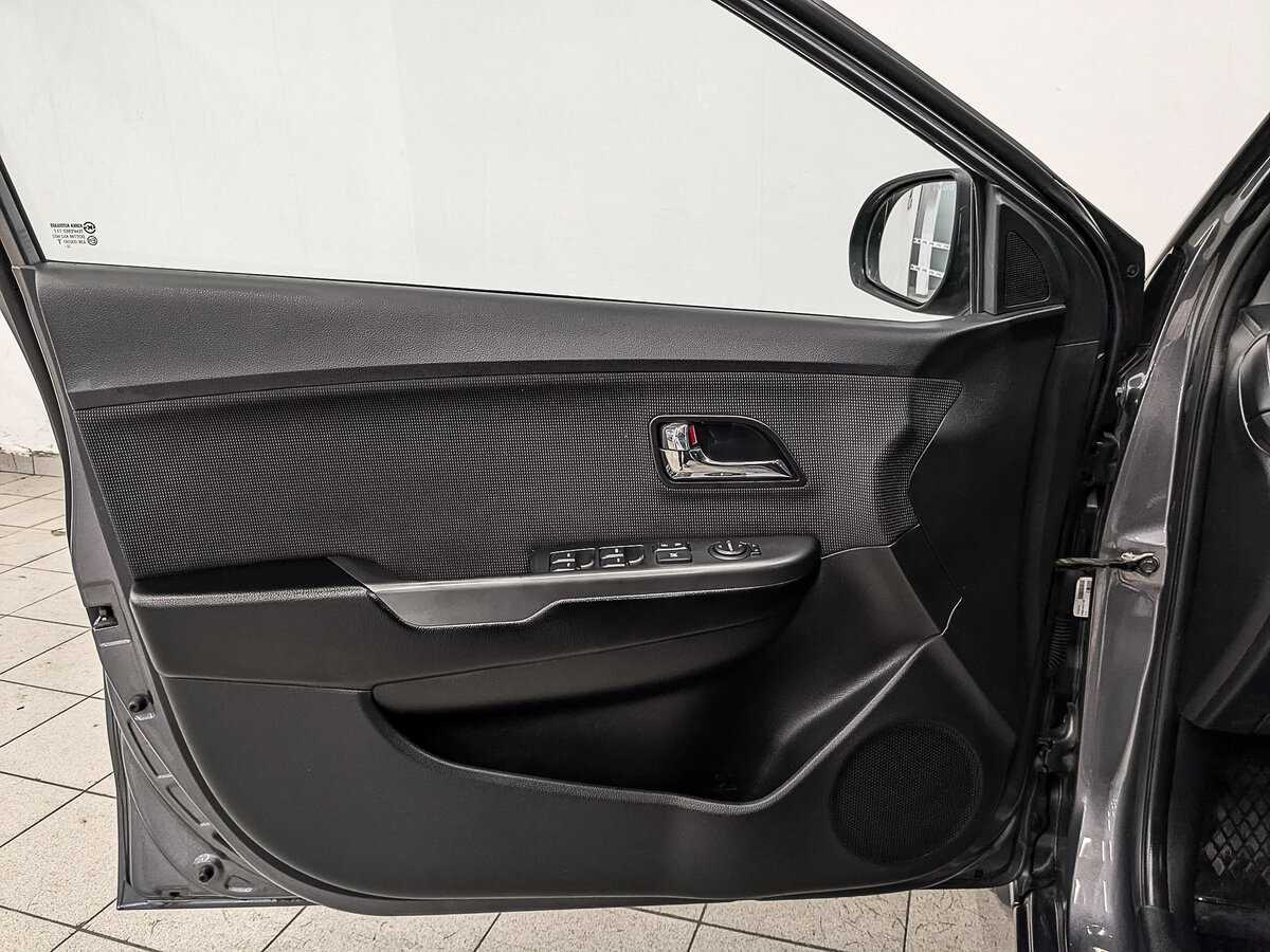 Купить Kia Rio с пробегом. Фото: #18