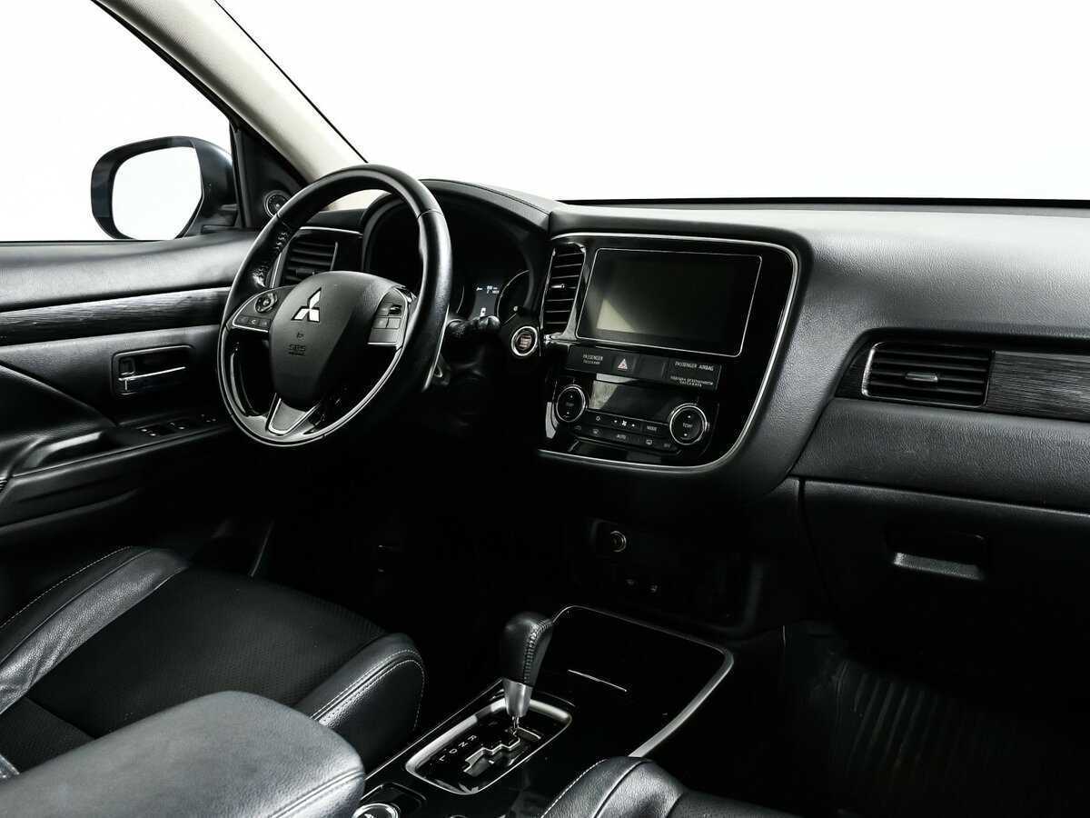 Купить Mitsubishi Outlander с пробегом. Фото: #8