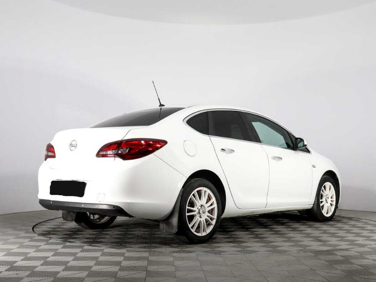 Купить Opel Astra с пробегом. Фото: #4