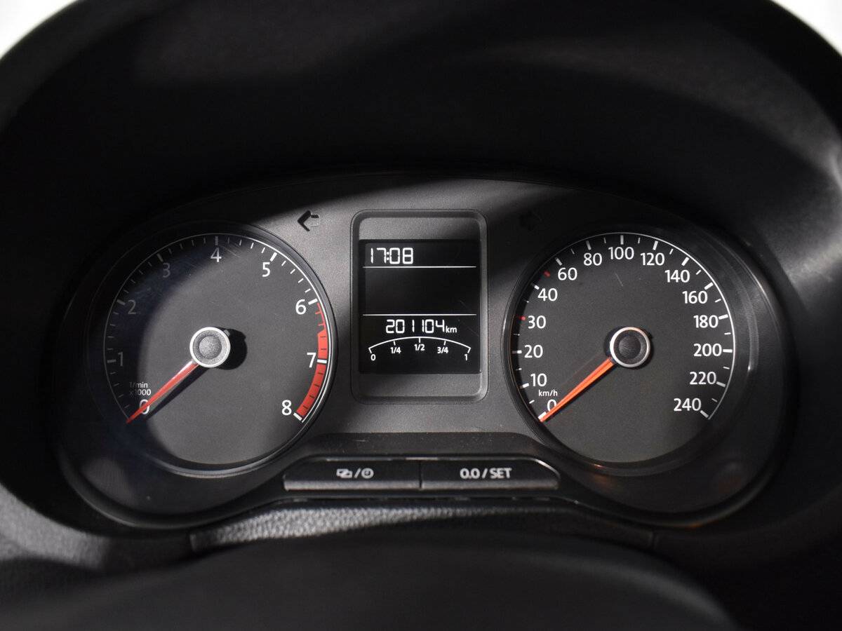 Купить Volkswagen Polo с пробегом. Фото: #11