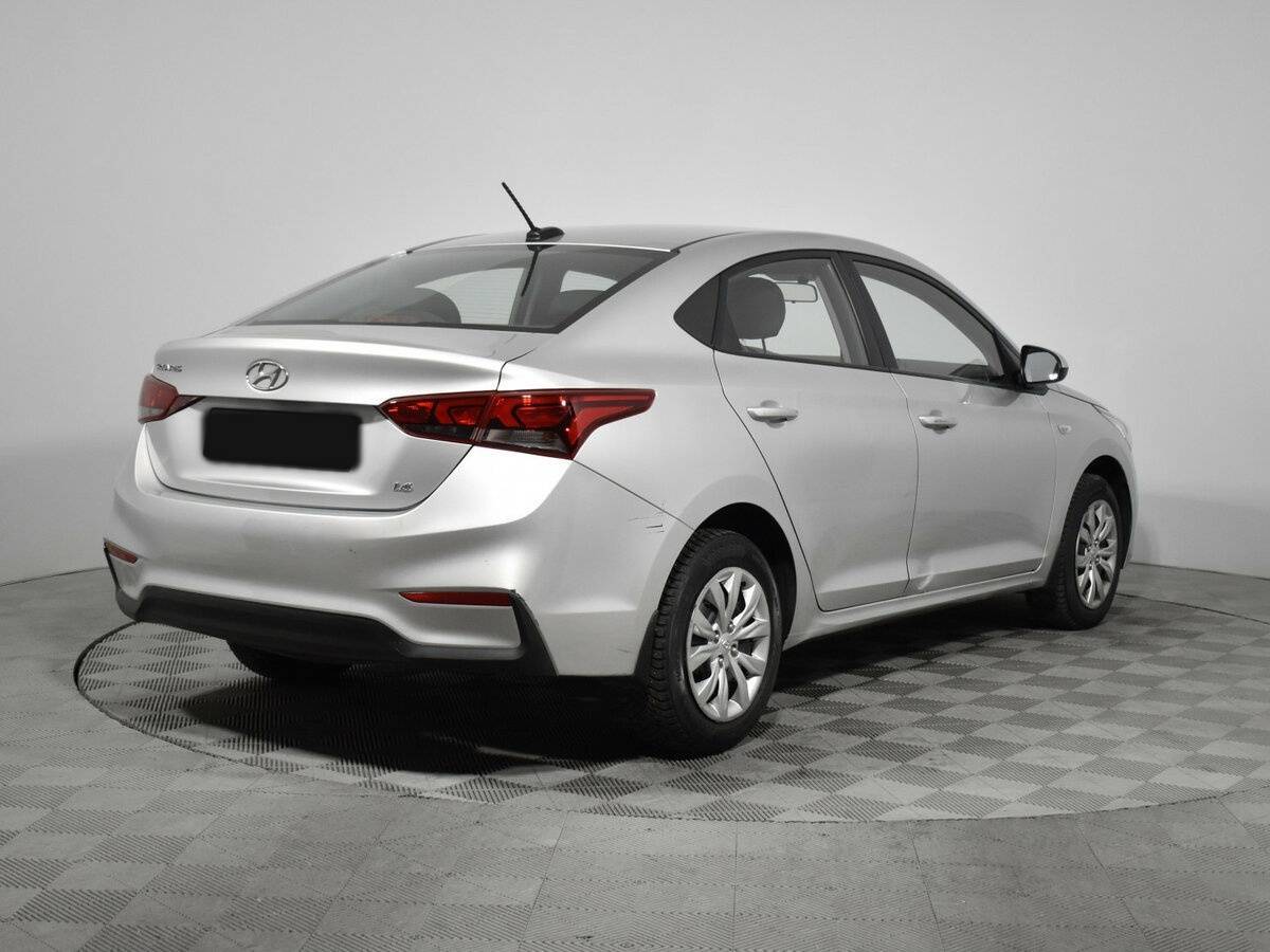Купить Hyundai Solaris с пробегом. Фото: #4