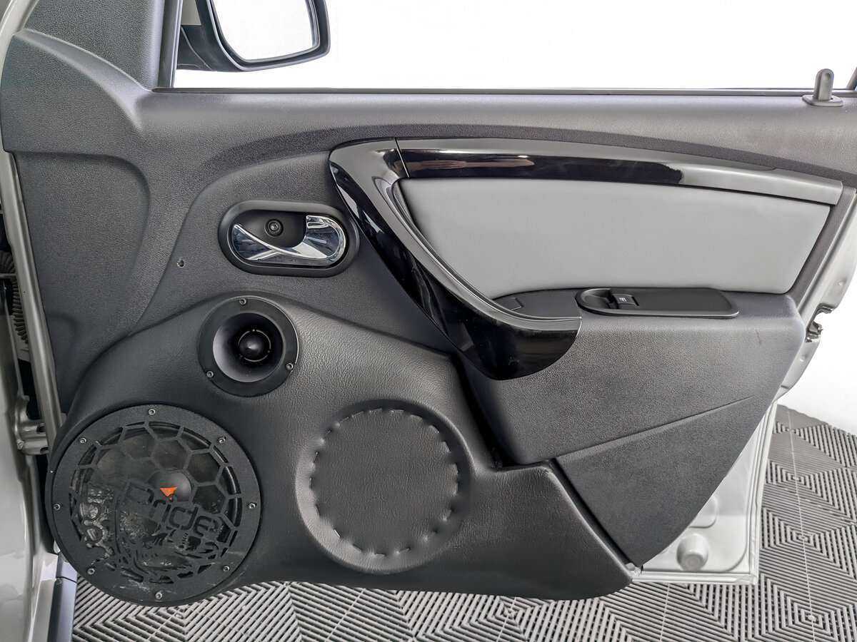 Купить Lada (ВАЗ) Largus с пробегом. Фото: #19