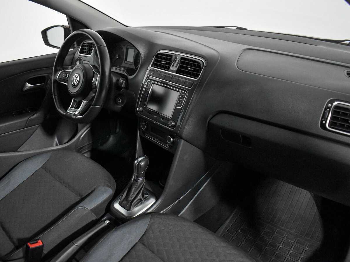 Купить Volkswagen Polo с пробегом. Фото: #11