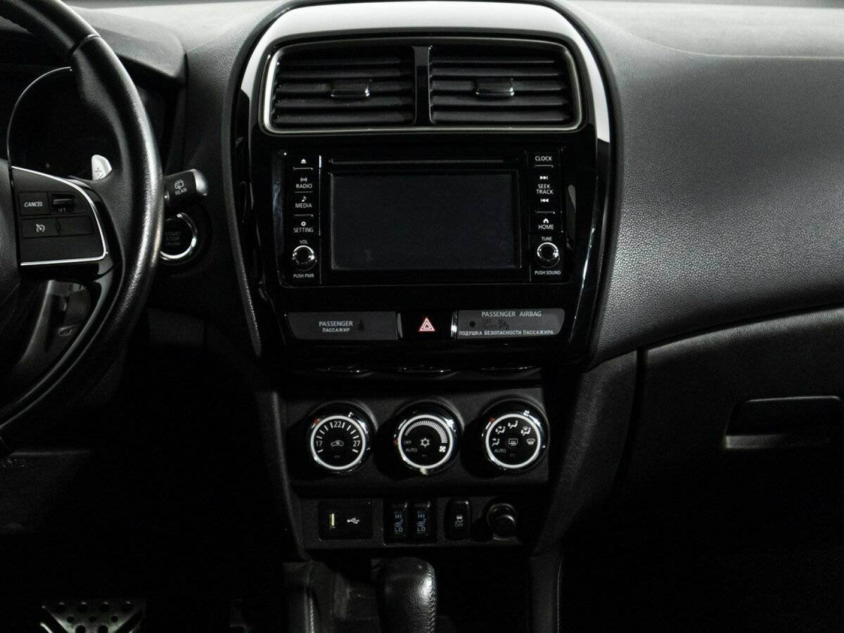 Купить Mitsubishi ASX с пробегом. Фото: #13