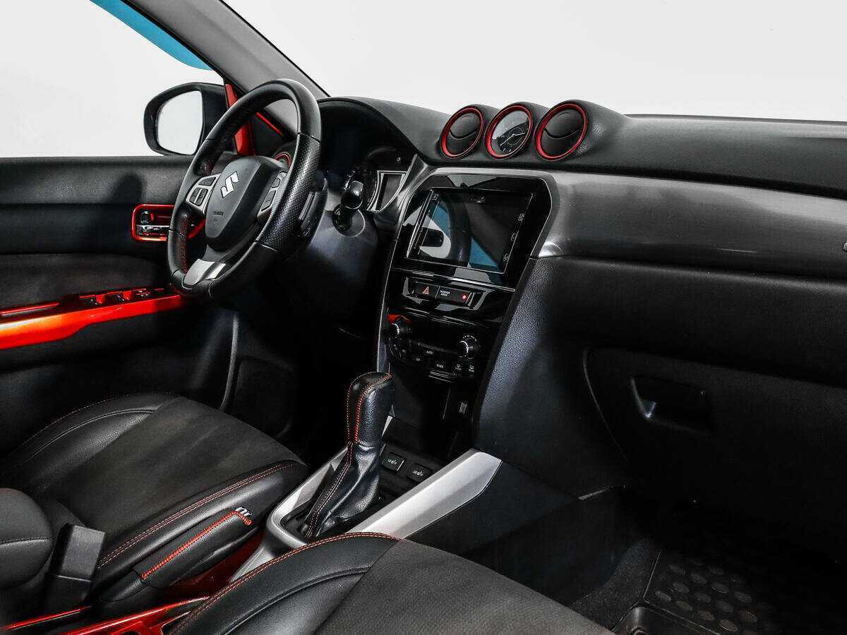 Купить Suzuki Vitara с пробегом. Фото: #11