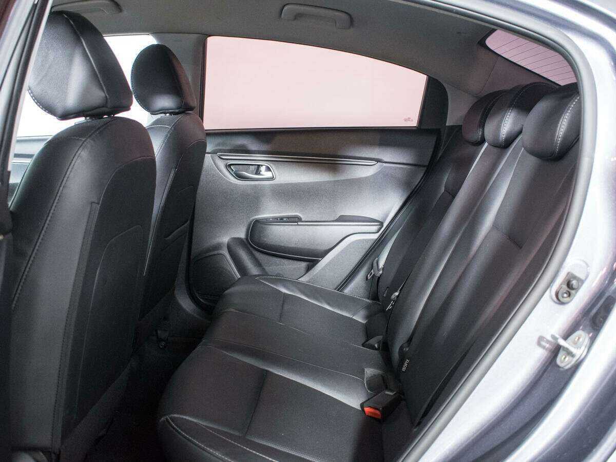 Купить Kia Rio с пробегом. Фото: #9