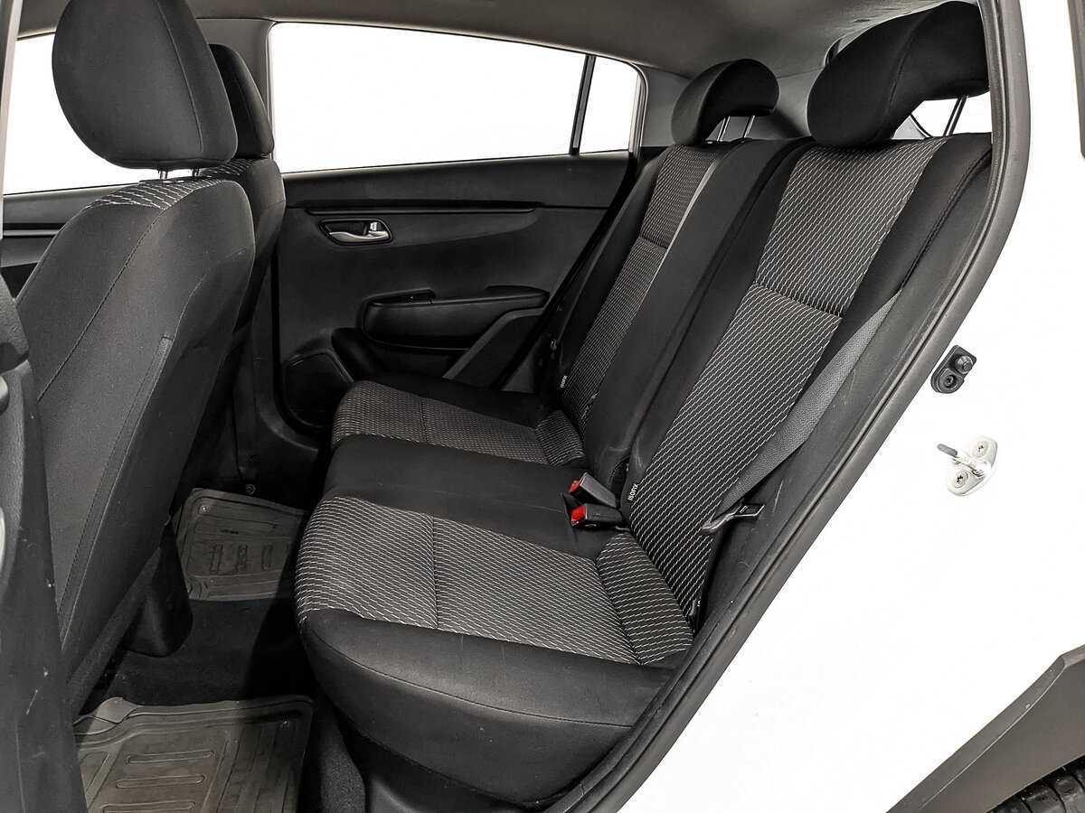 Купить Kia Rio с пробегом. Фото: #16