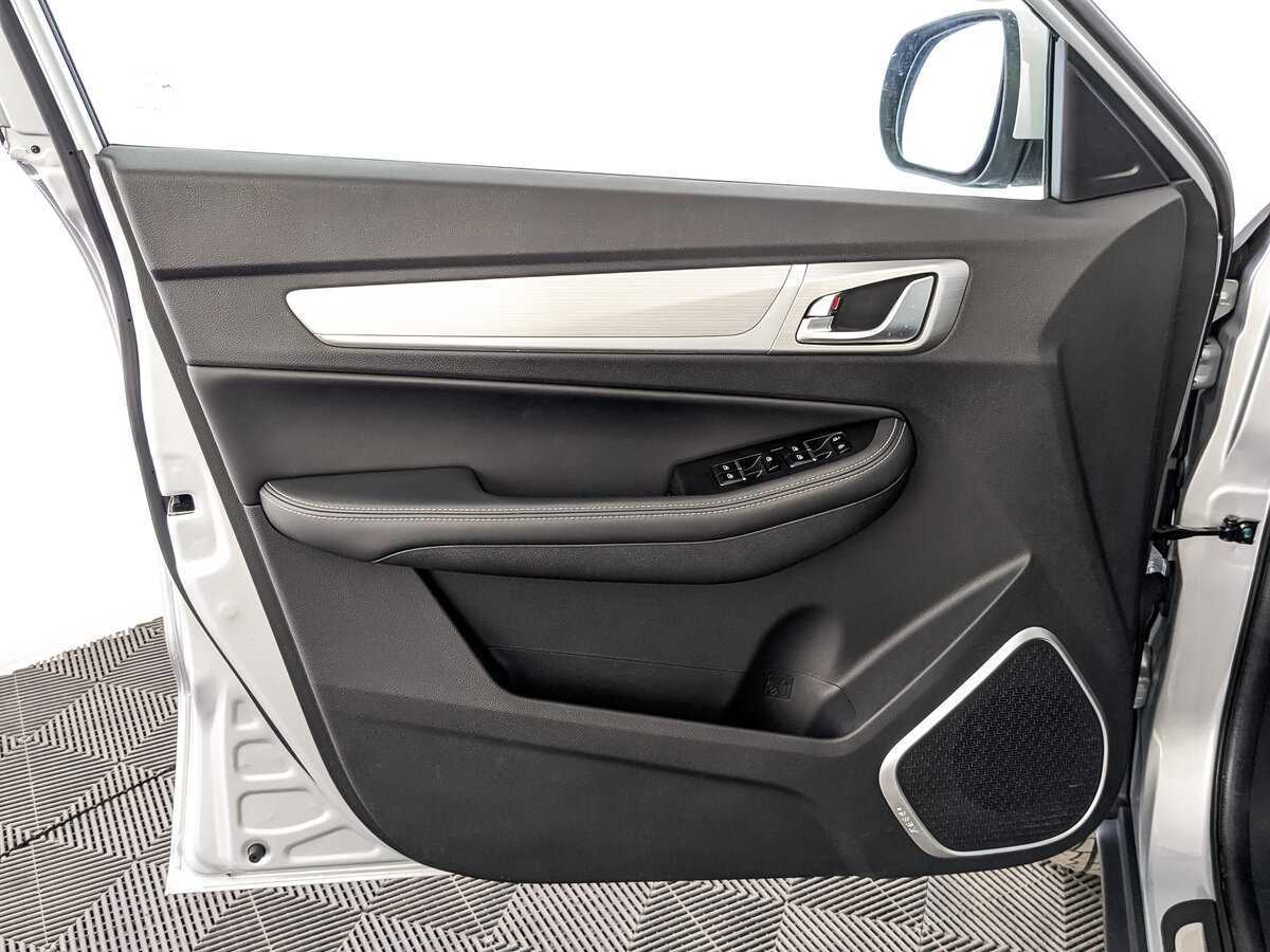 Купить Geely Emgrand X7 с пробегом. Фото: #18