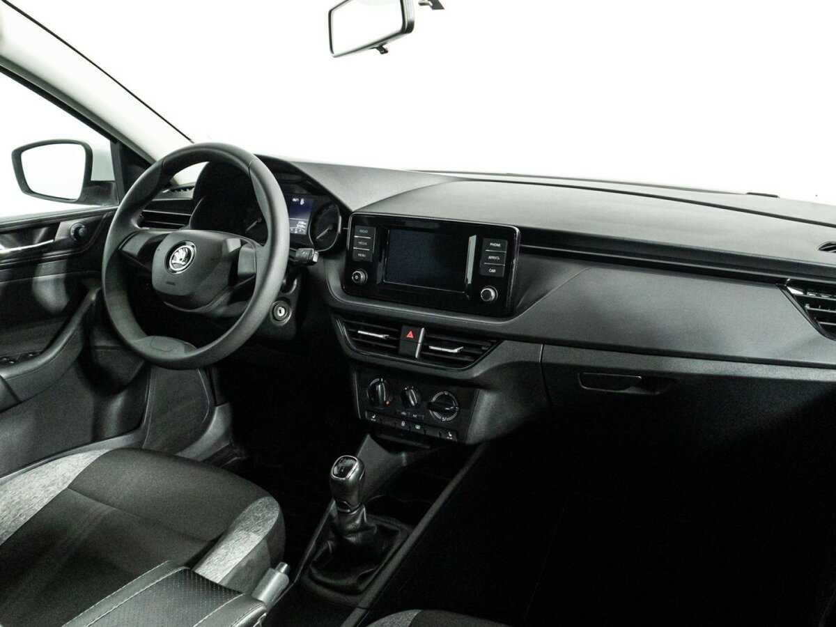 Купить Skoda Rapid с пробегом. Фото: #8