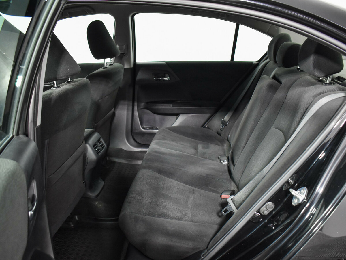 Купить Honda Accord с пробегом. Фото: #9