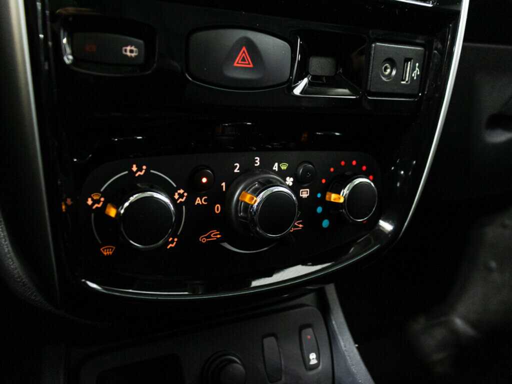 Купить Nissan Terrano с пробегом. Фото: #14