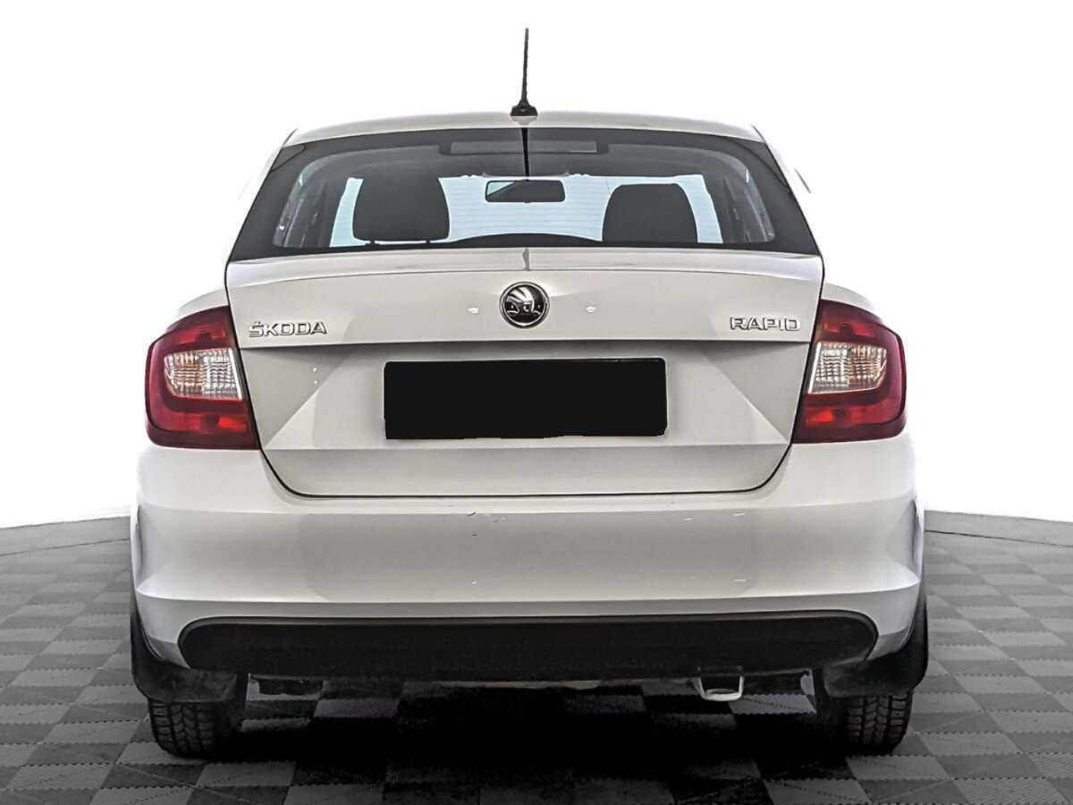 Купить Skoda Rapid с пробегом. Фото: #5