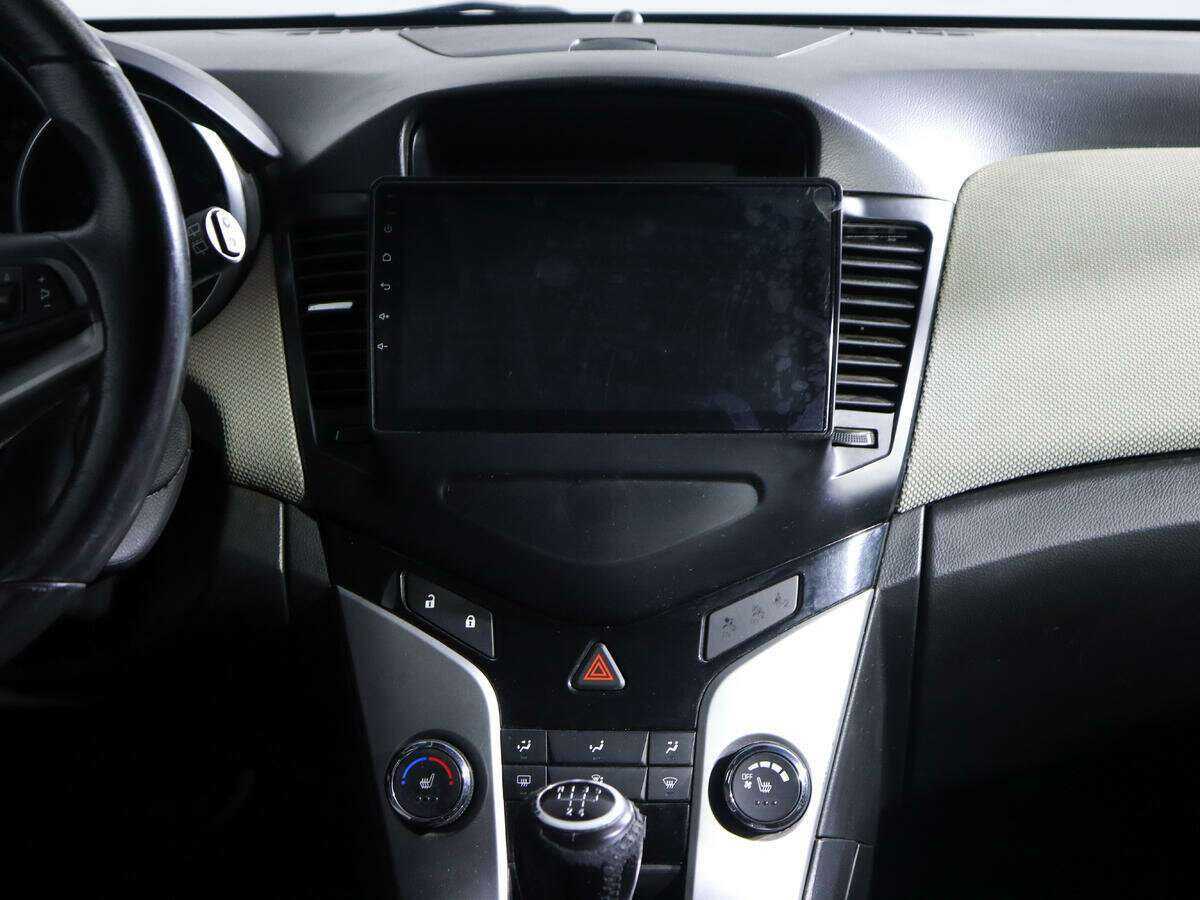 Купить Chevrolet Cruze с пробегом. Фото: #10