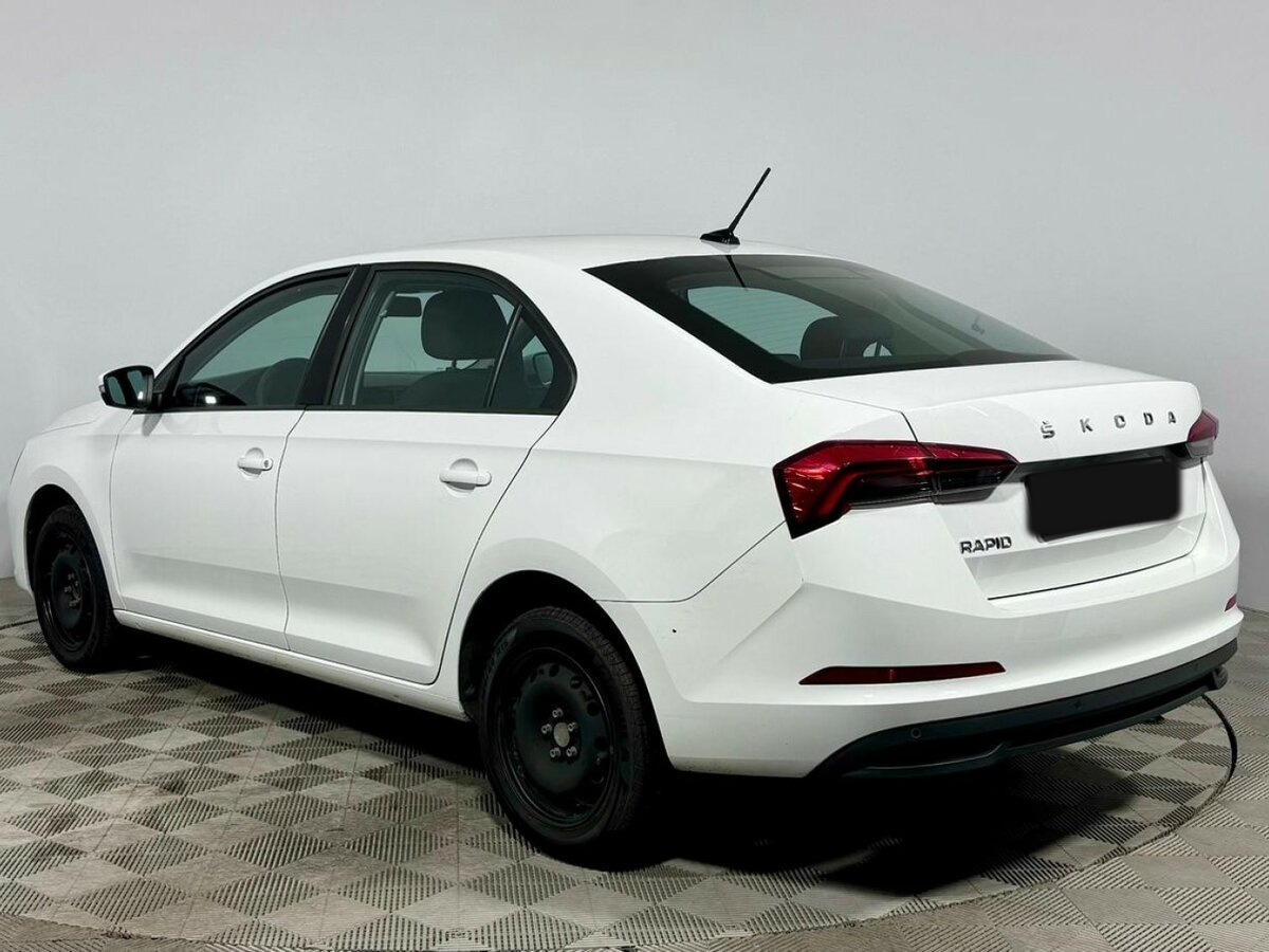 Купить Skoda Rapid с пробегом. Фото: #6