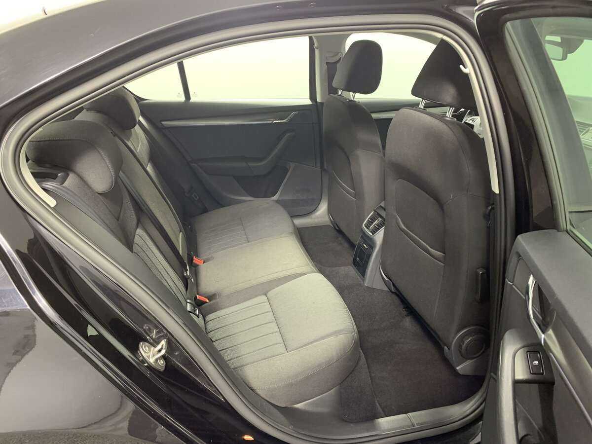Купить Skoda Octavia с пробегом. Фото: #13