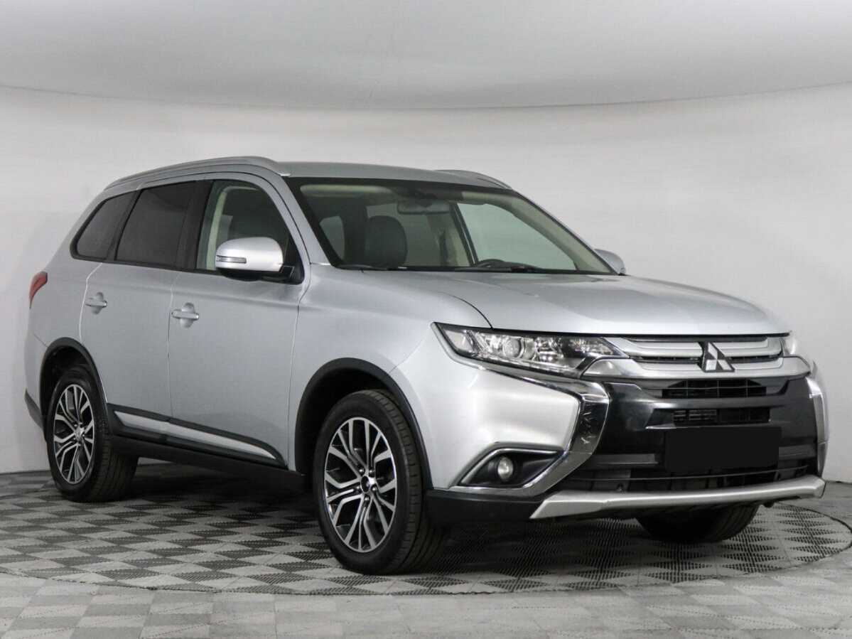 Купить Mitsubishi Outlander с пробегом. Фото: #2