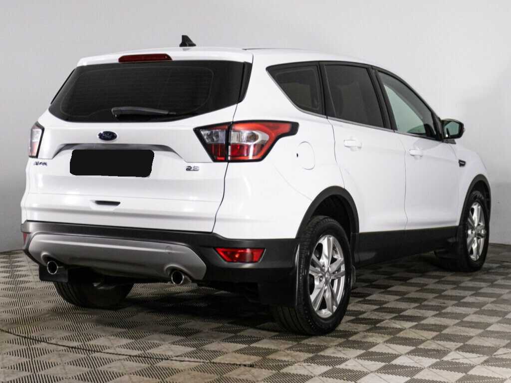 Купить Ford Kuga с пробегом. Фото: #4