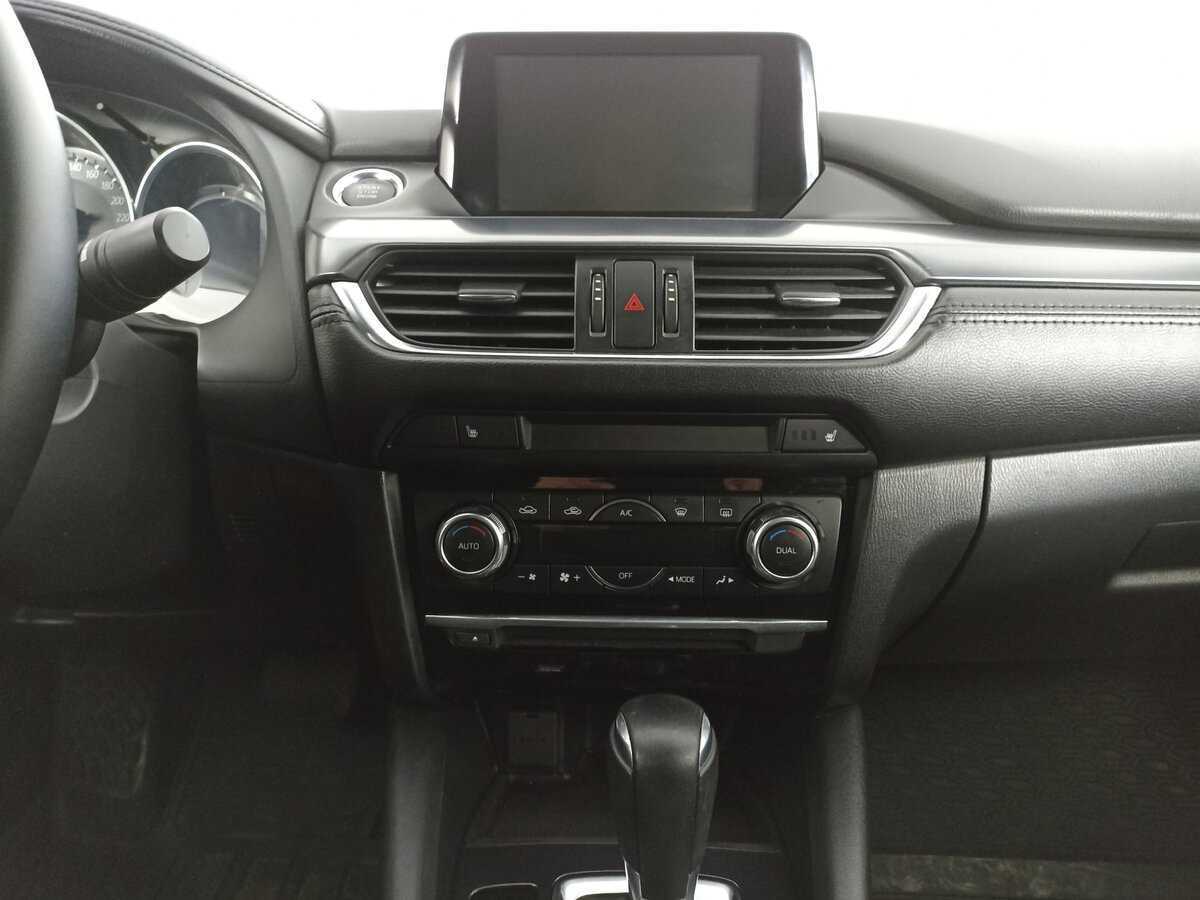 Купить Mazda 6 с пробегом. Фото: #13
