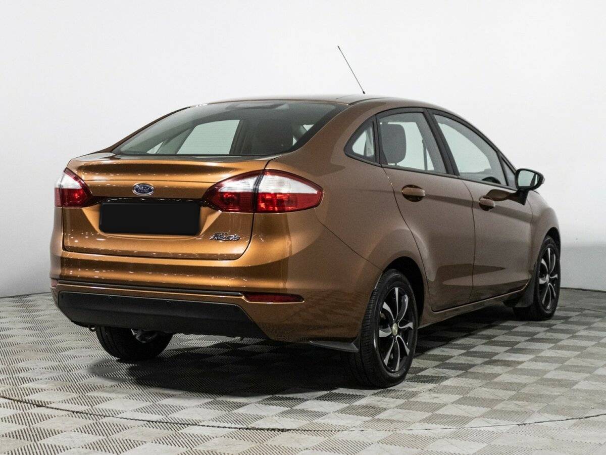 Купить Ford Fiesta с пробегом. Фото: #4