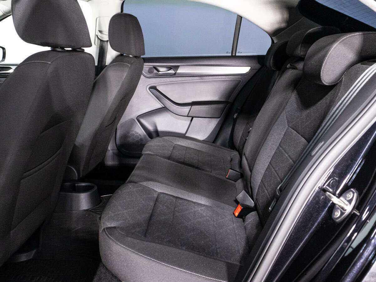 Купить Volkswagen Polo с пробегом. Фото: #9