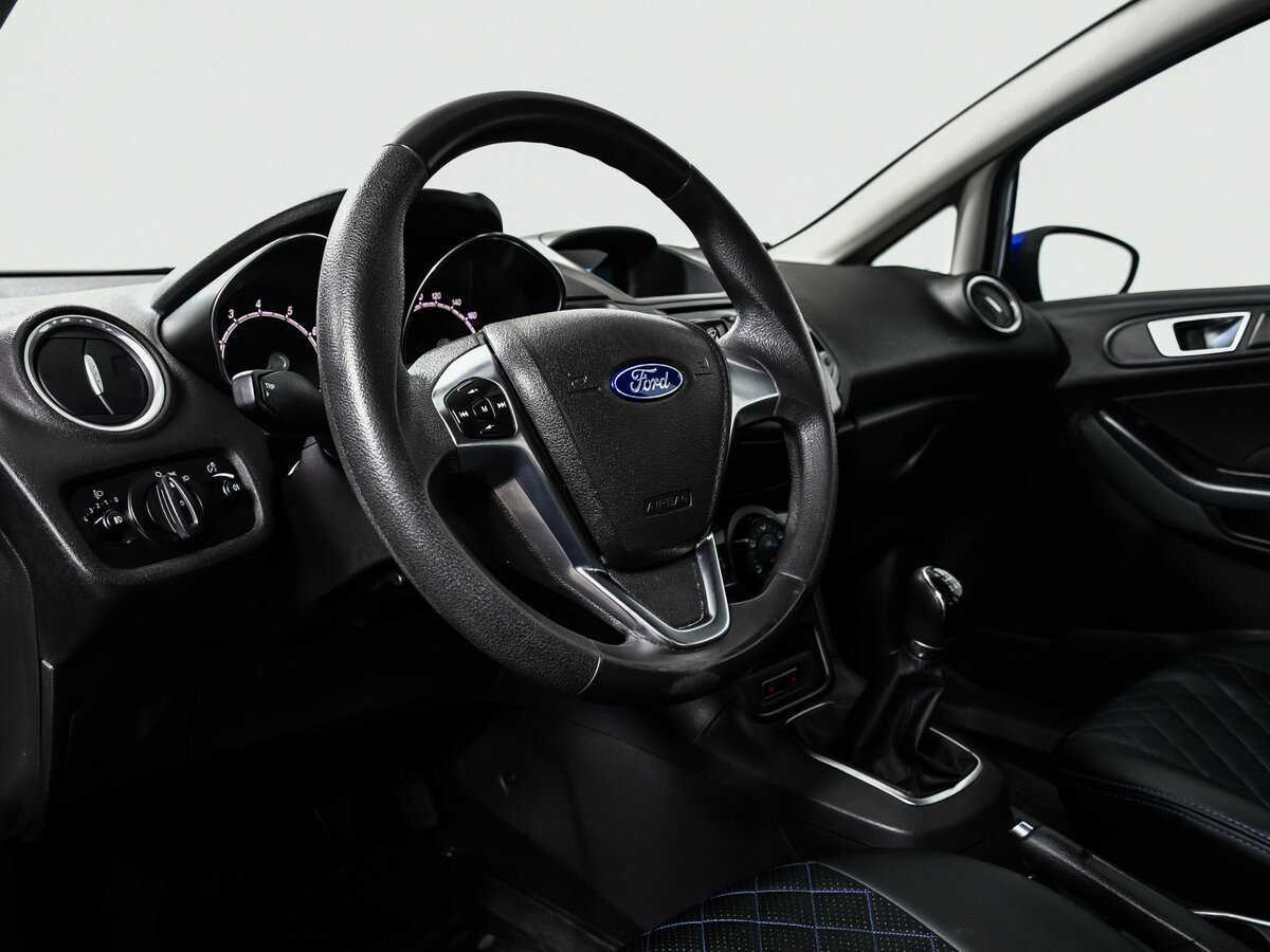 Купить Ford Fiesta с пробегом. Фото: #11