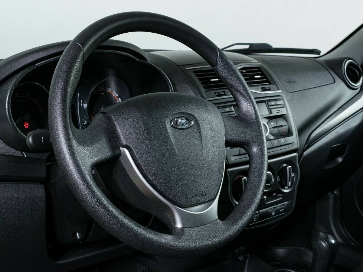 Купить Lada (ВАЗ) Granta с пробегом. Фото: #11