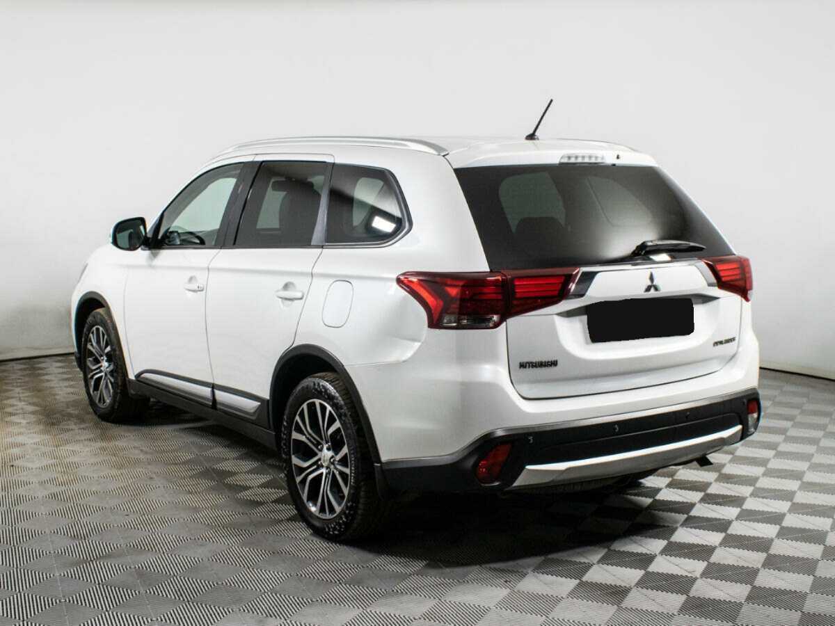 Купить Mitsubishi Outlander с пробегом. Фото: #5