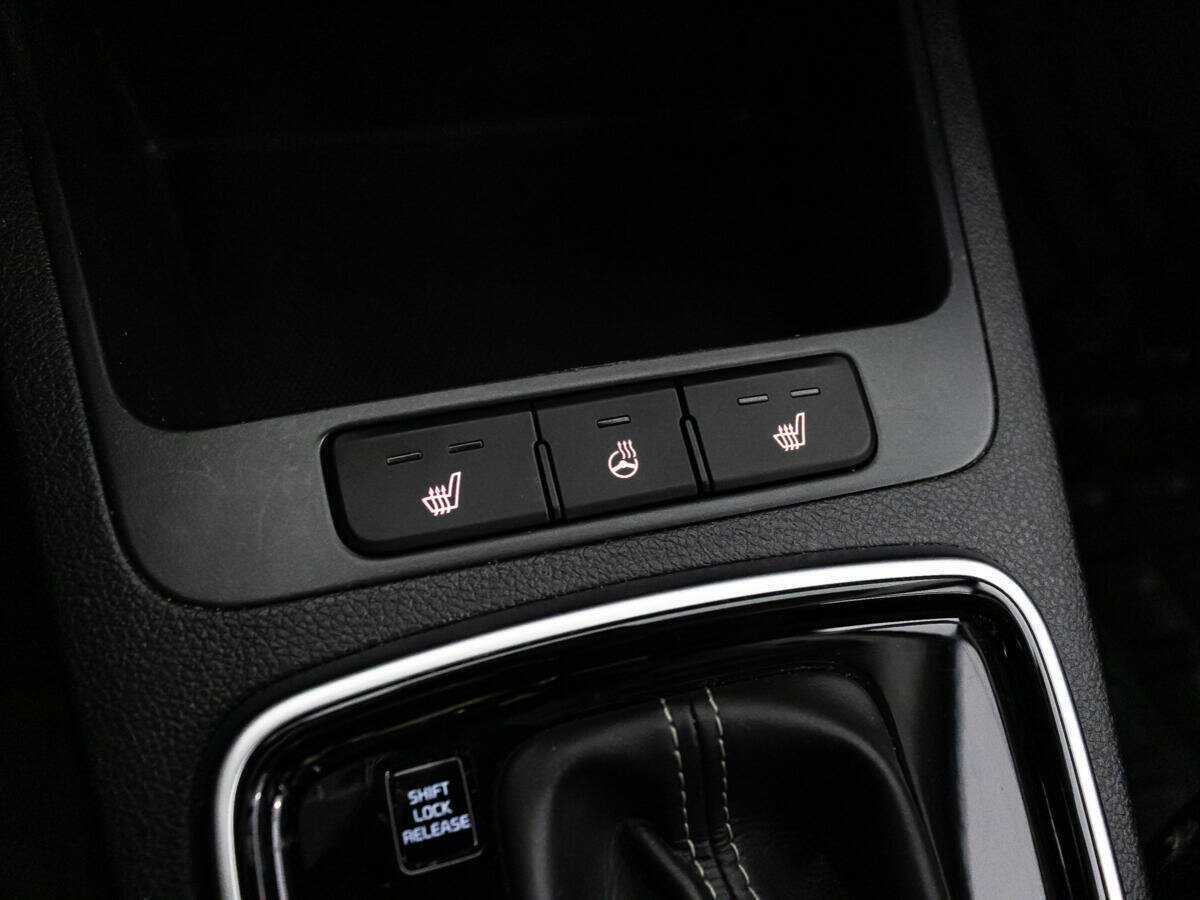 Купить Kia Rio с пробегом. Фото: #17