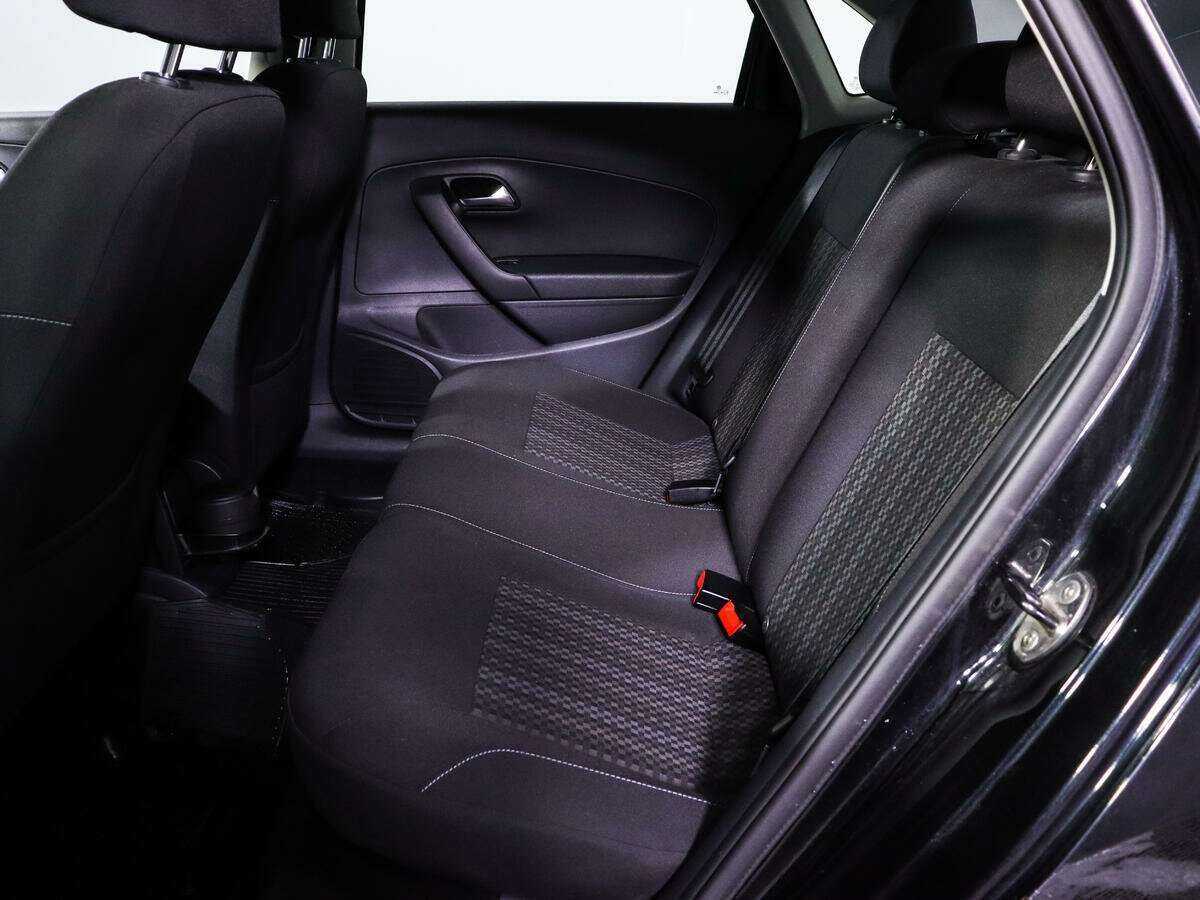 Купить Volkswagen Polo с пробегом. Фото: #6