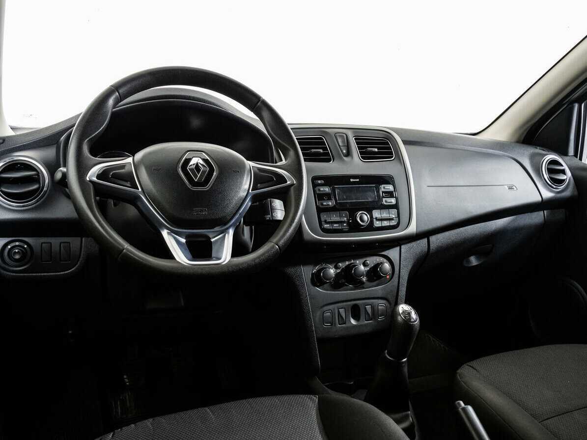 Купить Renault Logan с пробегом. Фото: #10