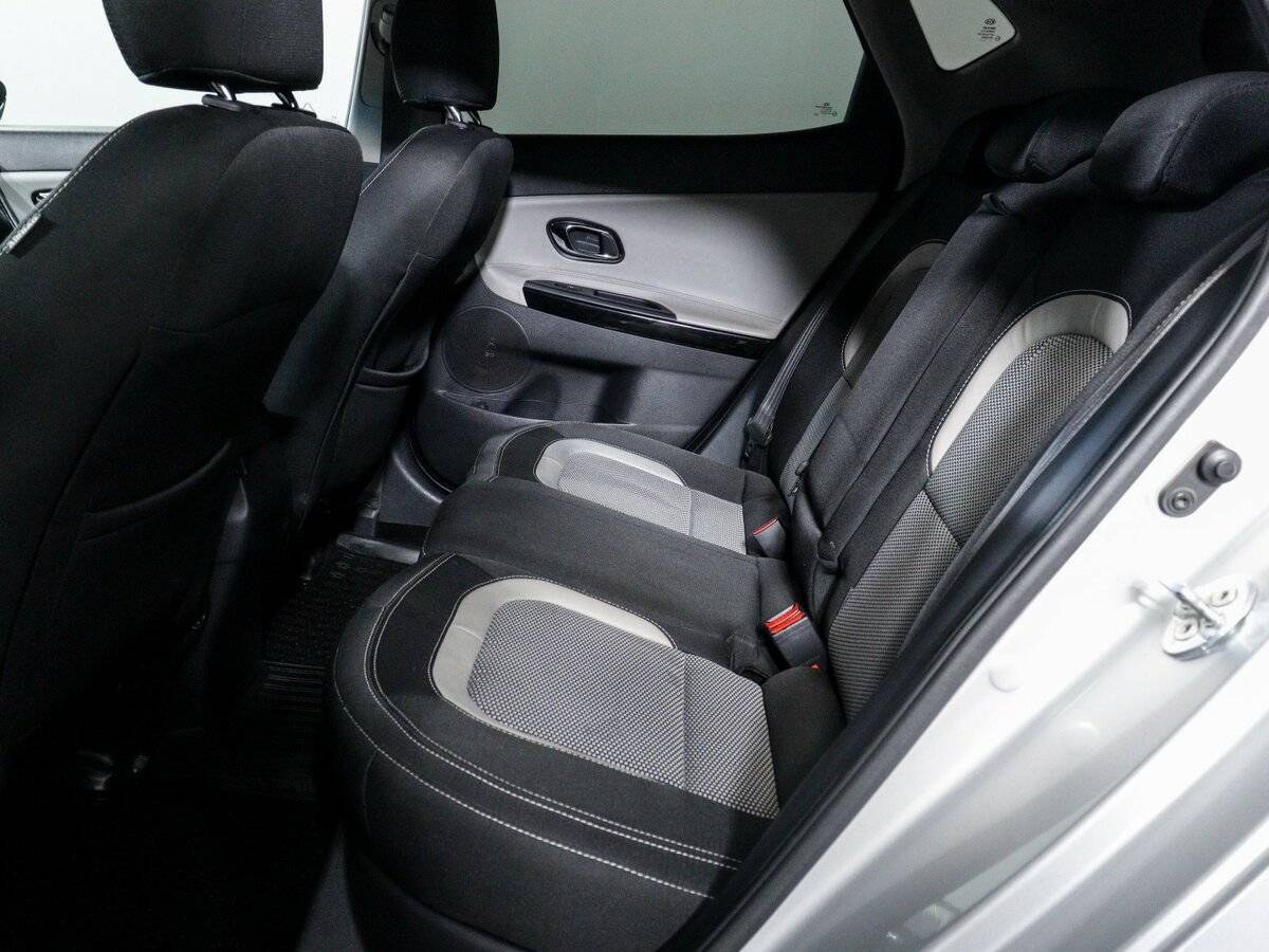 Купить Kia Ceed с пробегом. Фото: #9