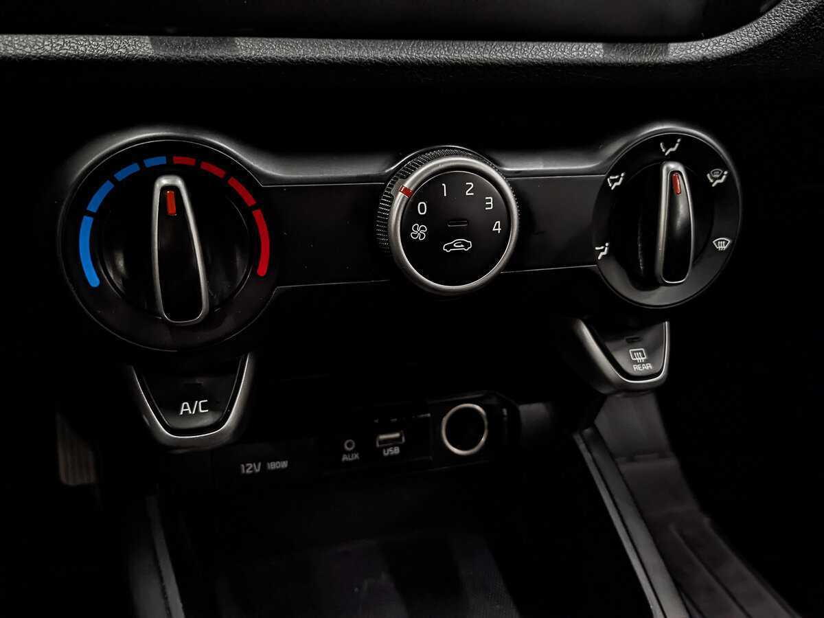 Купить Kia Rio с пробегом. Фото: #17