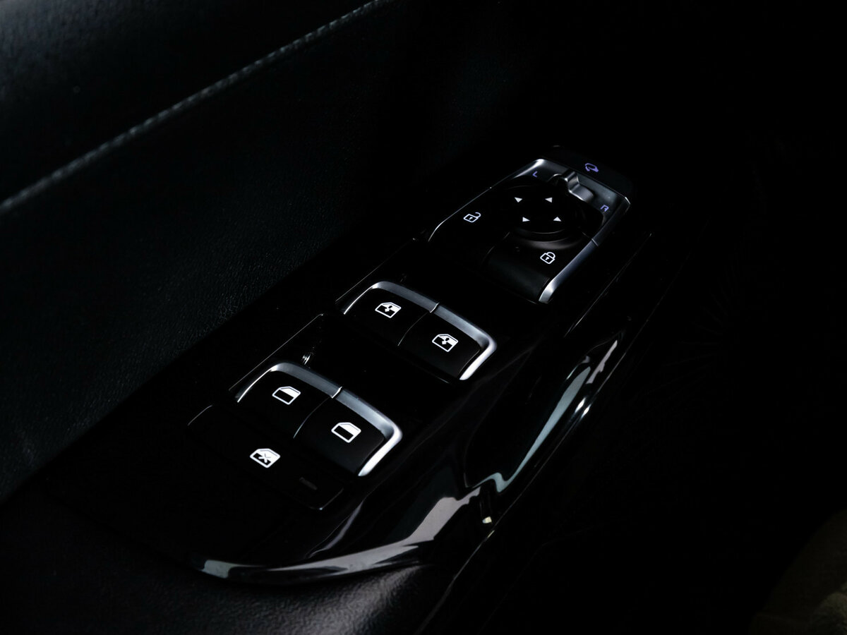 Купить Kia K5 с пробегом. Фото: #21