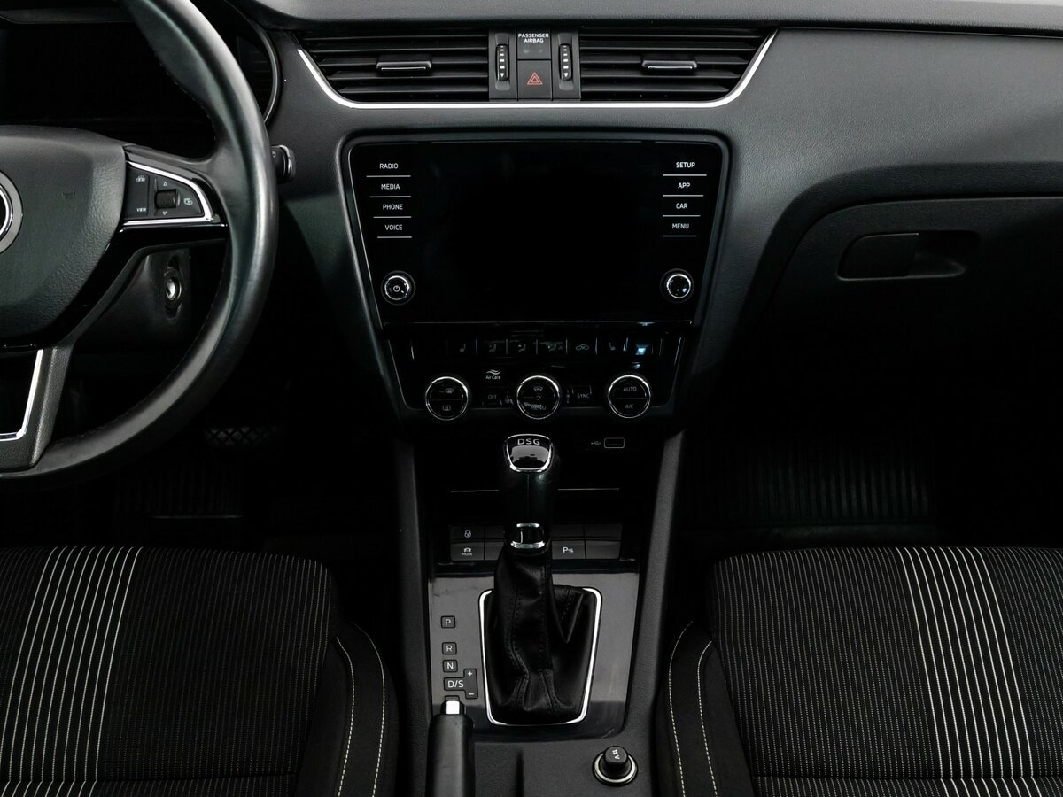 Купить Skoda Octavia с пробегом. Фото: #9