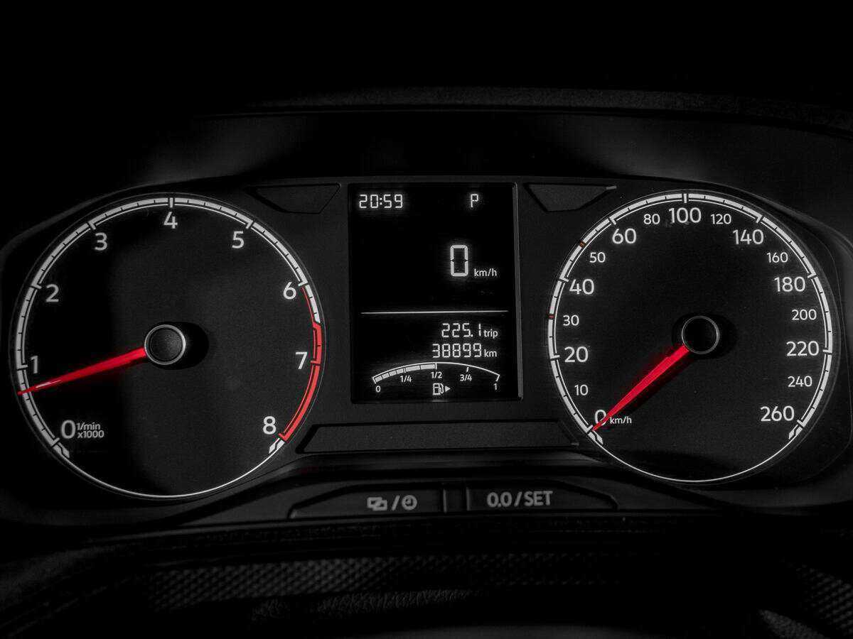 Купить Volkswagen Polo с пробегом. Фото: #10