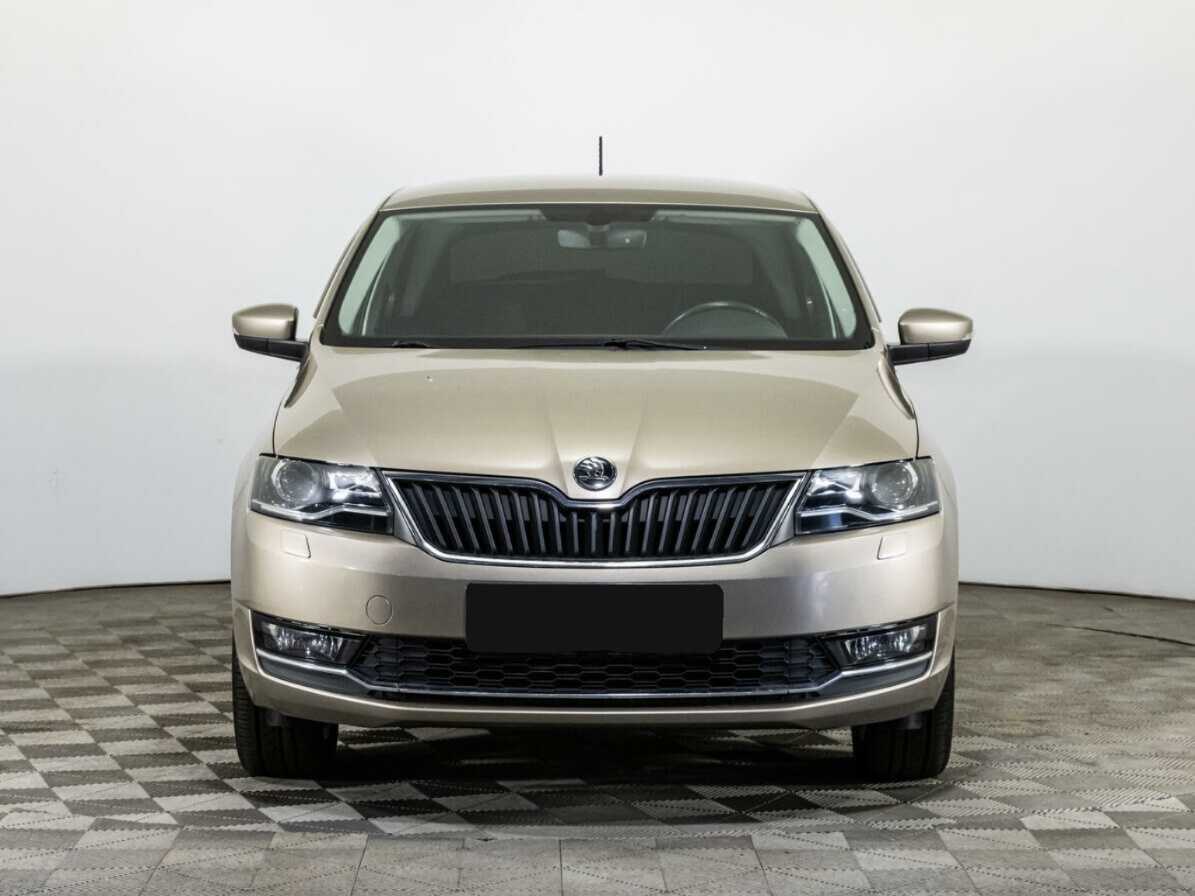 Купить Skoda Rapid с пробегом. Фото: #1