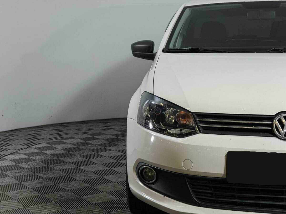Купить Volkswagen Polo с пробегом. Фото: #13