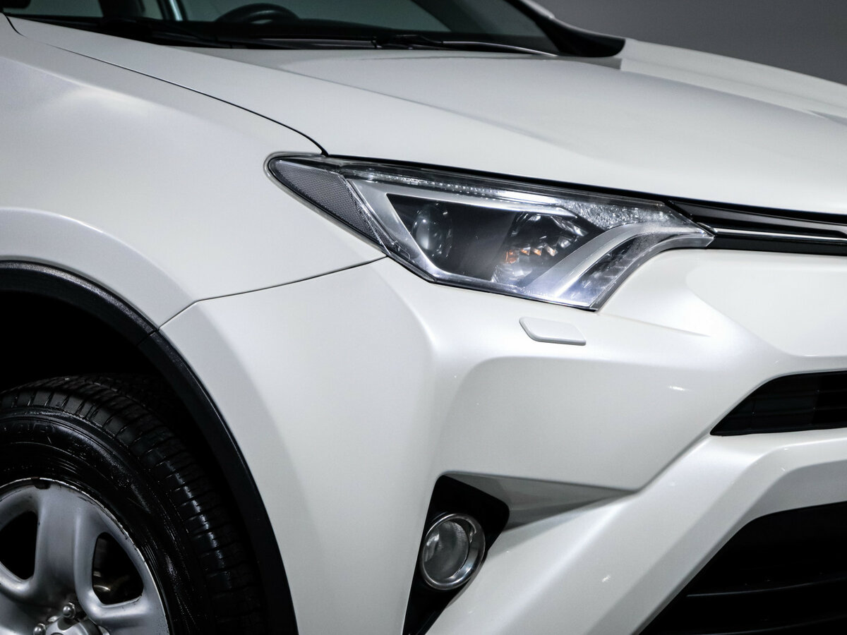 Купить Toyota RAV4 с пробегом. Фото: #15