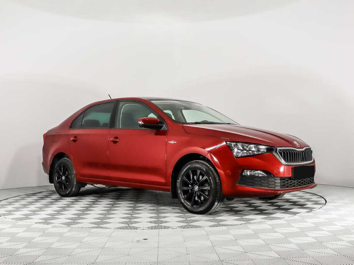 Купить Skoda Rapid с пробегом. Фото: #2