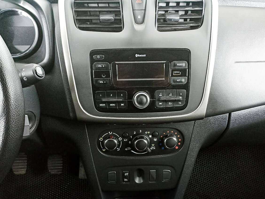 Купить Renault Sandero с пробегом. Фото: #12