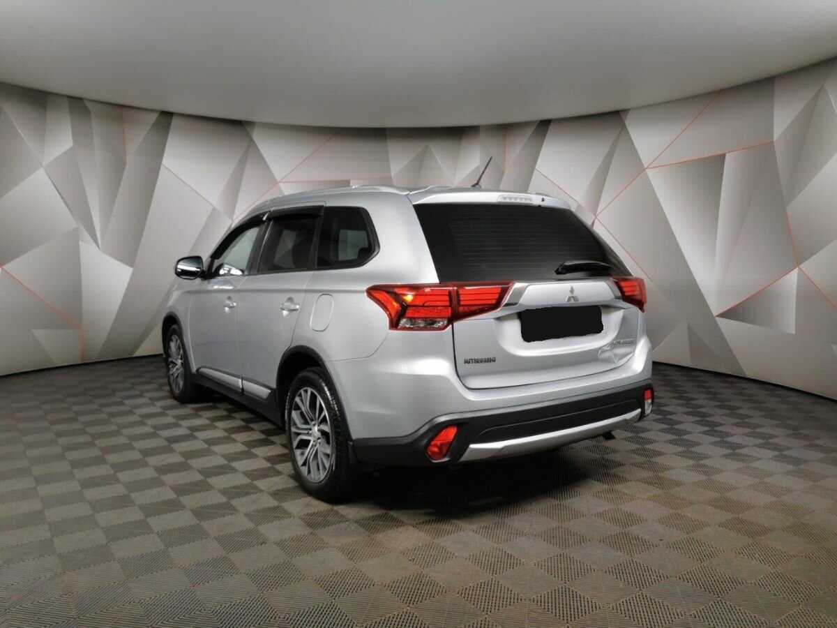 Купить Mitsubishi Outlander с пробегом. Фото: #3