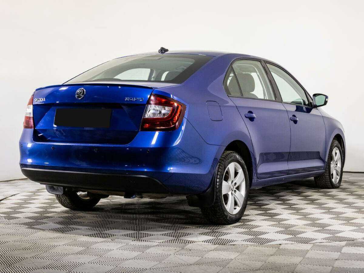 Купить Skoda Rapid с пробегом. Фото: #4