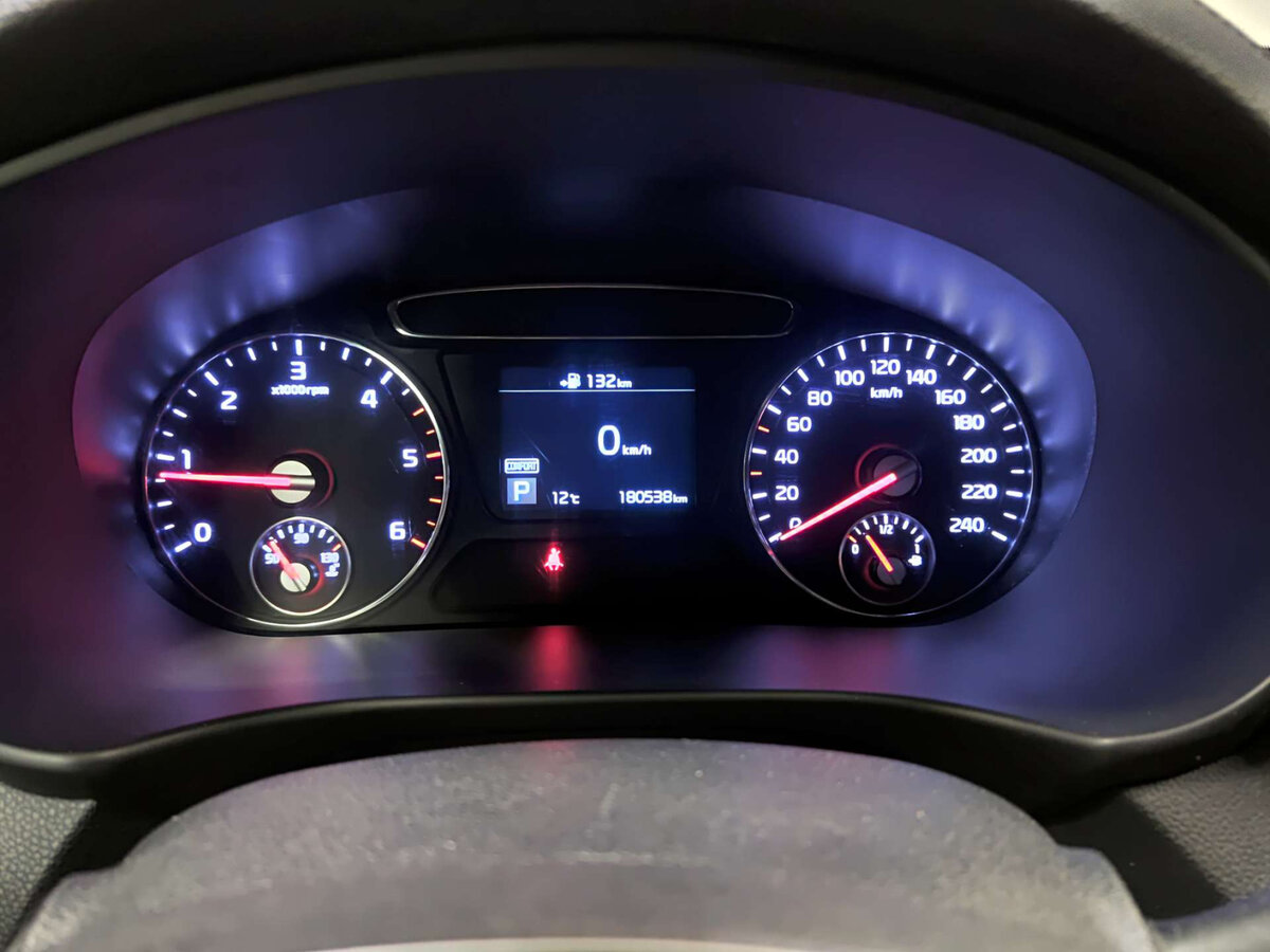 Купить Kia Sorento с пробегом. Фото: #12