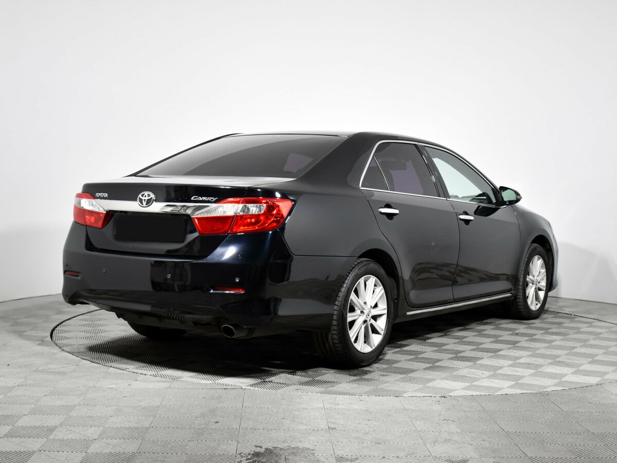 Купить Toyota Camry с пробегом. Фото: #3