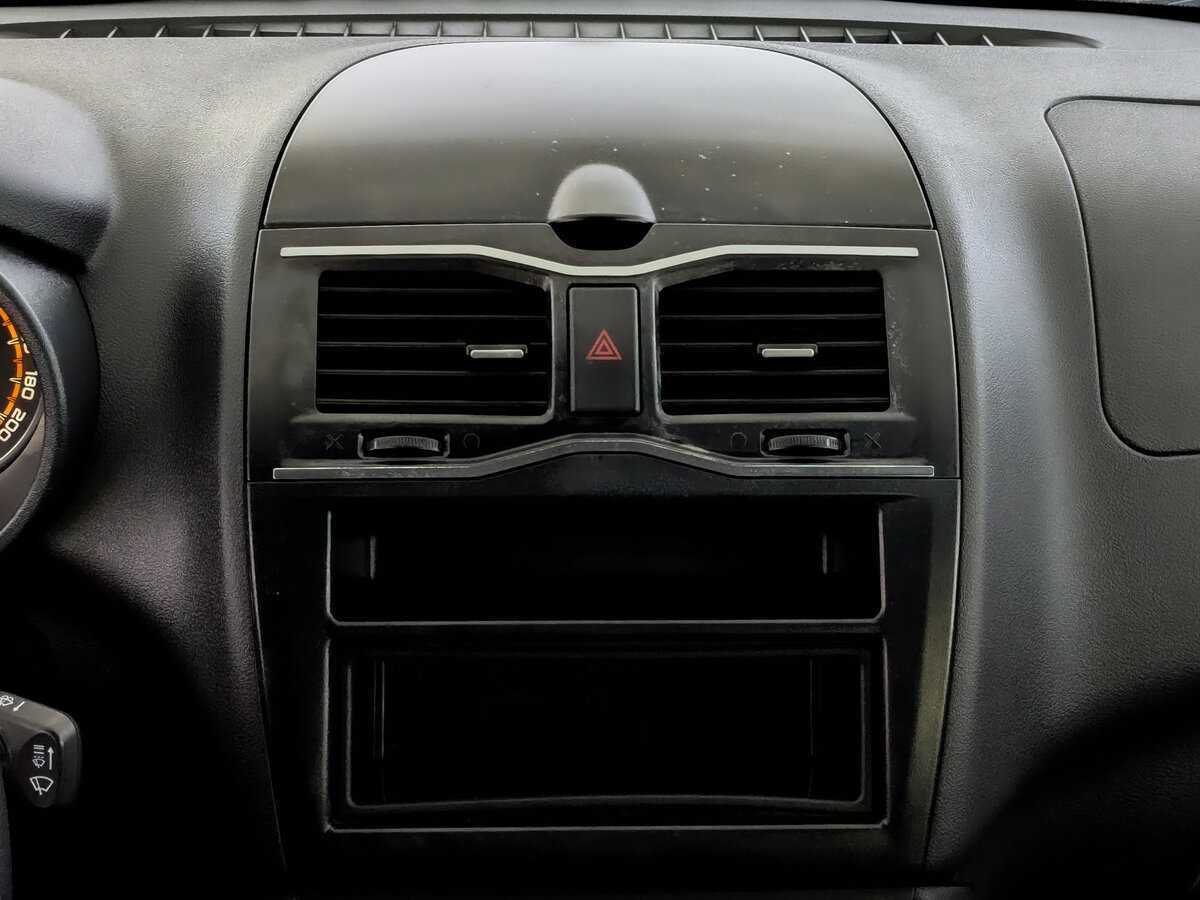 Купить Lada (ВАЗ) Granta с пробегом. Фото: #14