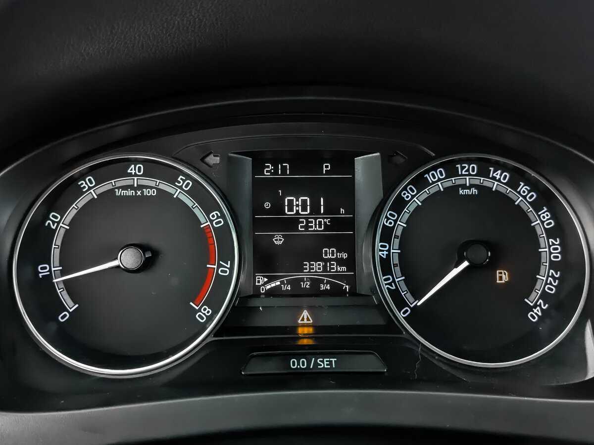 Купить Skoda Rapid с пробегом. Фото: #11