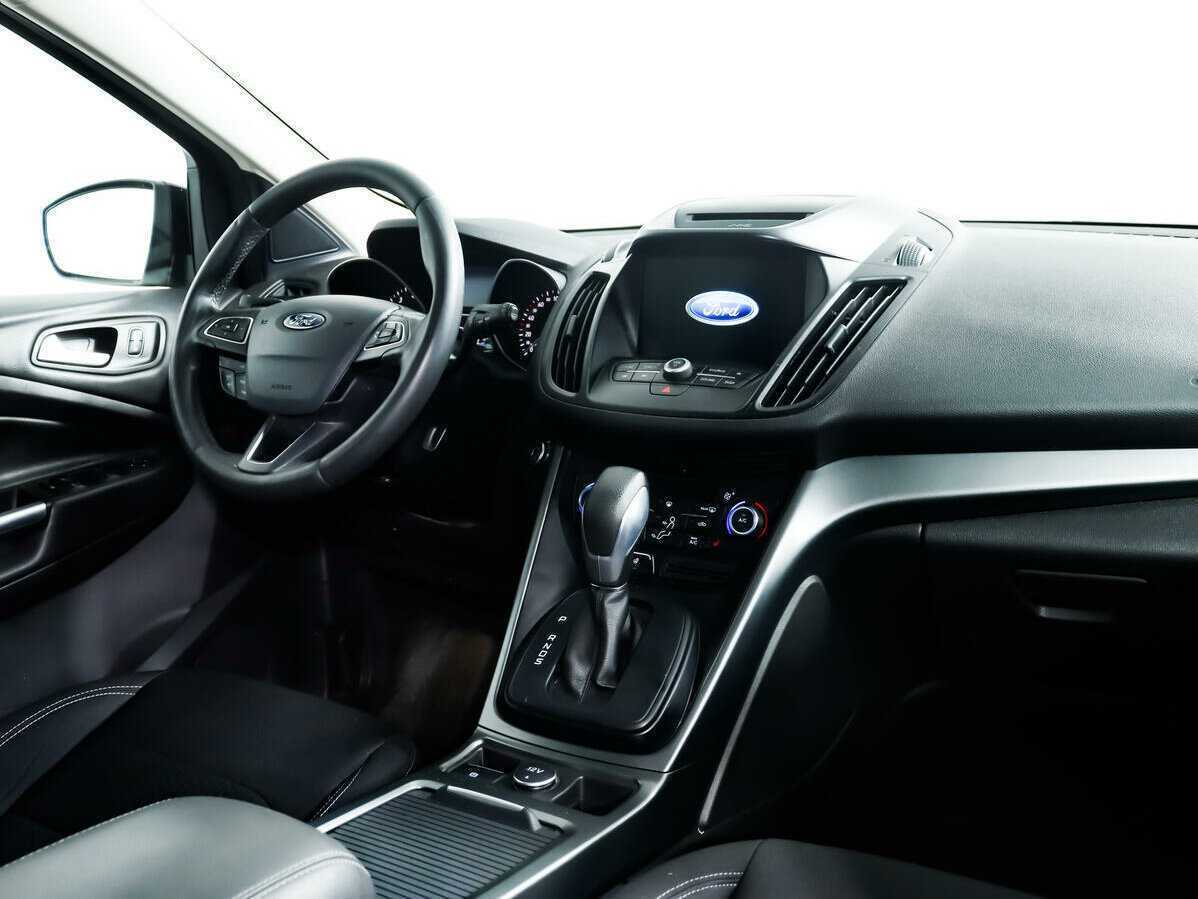 Купить Ford Kuga с пробегом. Фото: #6